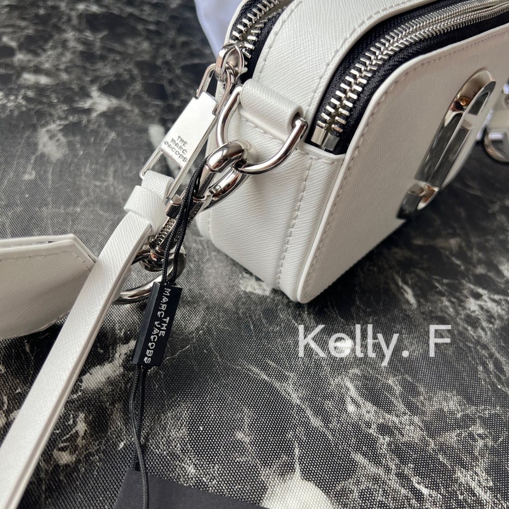 MARC JACOBS snapshot - Picture 11 of 13